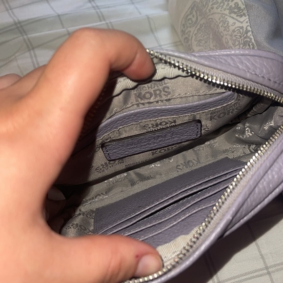 Michael Kors Small Shoulder Bag - Picture 3 of 4